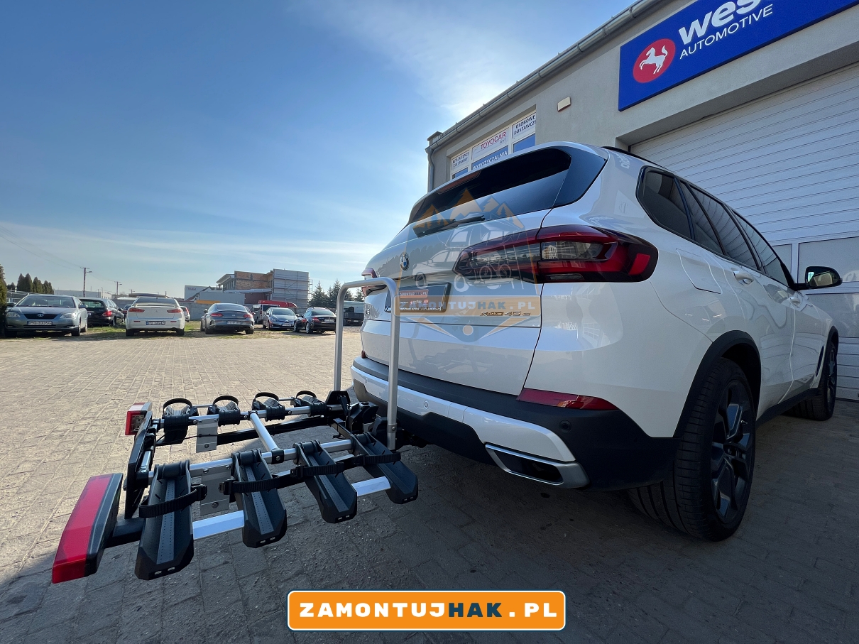 BMW X5 G05 z bagażnikiem Uebler i41s - stylowy i funkcjonalny transport Twoich rowerów